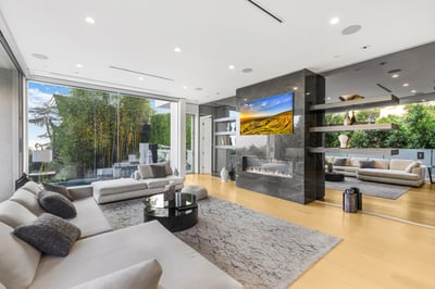 Luxury Villa Photo #24