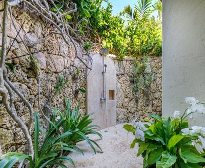 Luxury Villa Photo #12