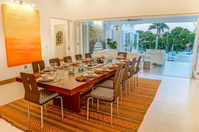 Luxury Villa Photo #9