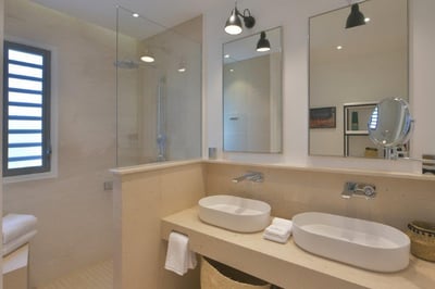 Luxury Villa Photo #28