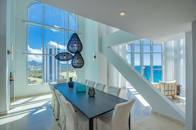 Luxury Villa Photo #17