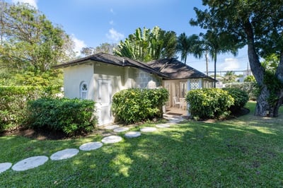 Luxury Villa Photo #26