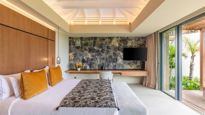 Luxury Villa Photo #24