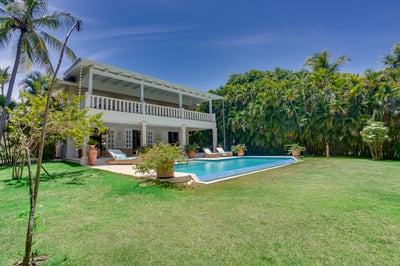 Luxury Villa Photo #4
