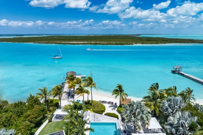 Luxury Villa Photo #40