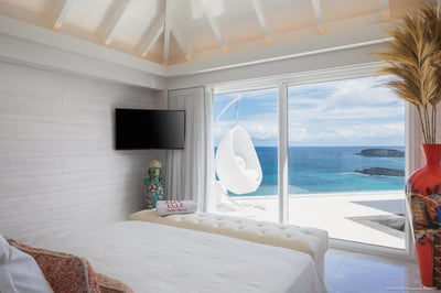 Luxury Villa Photo #29