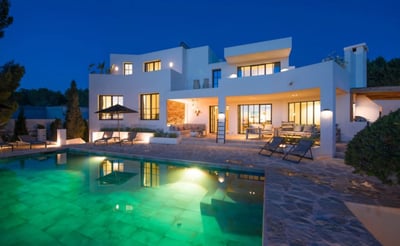 Luxury Villa Photo #9
