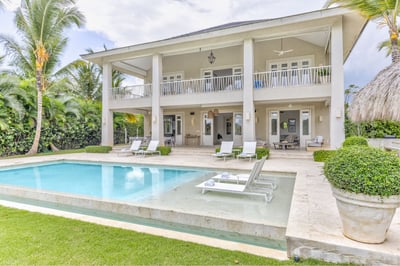 Luxury Villa Photo #11