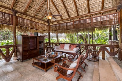 Luxury Villa Photo #34