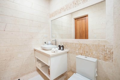 Luxury Villa Photo #49