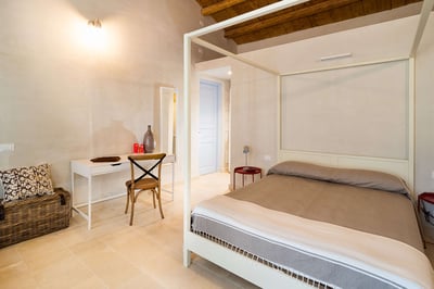 Luxury Villa Photo #38