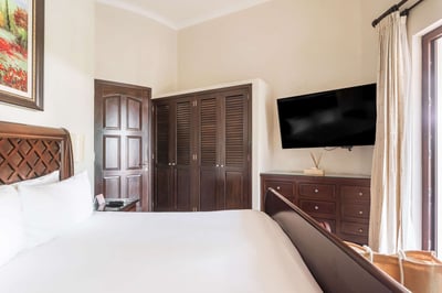 Luxury Villa Photo #64