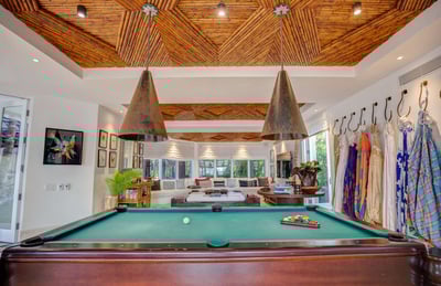 Luxury Villa Photo #25