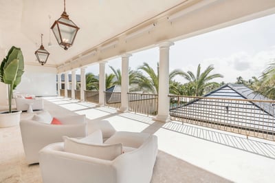 Luxury Villa Photo #20