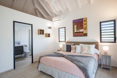 Luxury Villa Photo #33