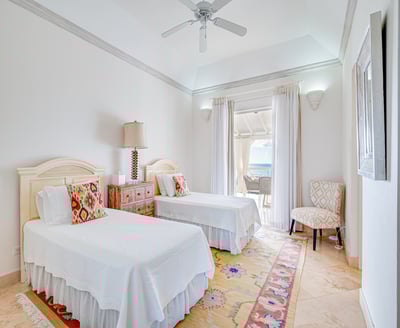 Luxury Villa Photo #21