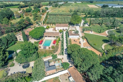 Luxury Villa Photo #43