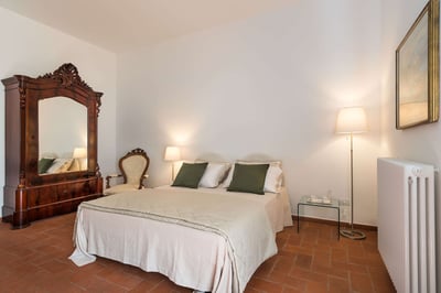 Luxury Villa Photo #25