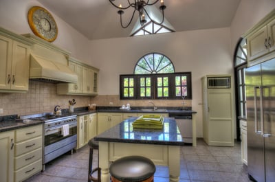 Luxury Villa Photo #9