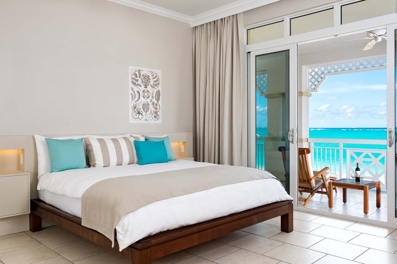 1 BDM Oceanfront Suite at Alexandra Resort