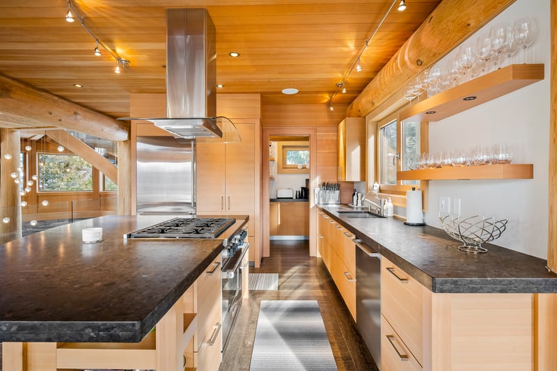 Panoramic Estate | Kadenwood