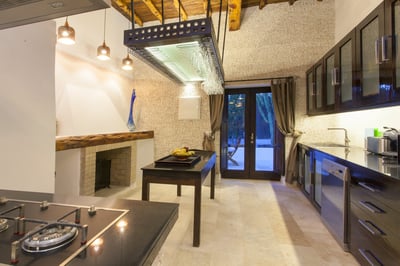 Luxury Villa Photo #32