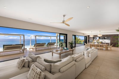 Luxury Villa Photo #22