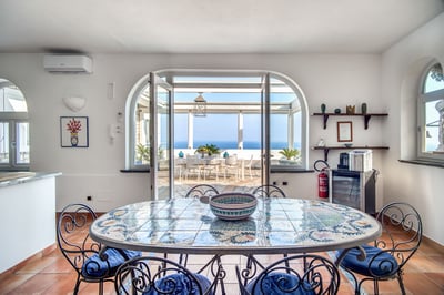 Luxury Villa Photo #20