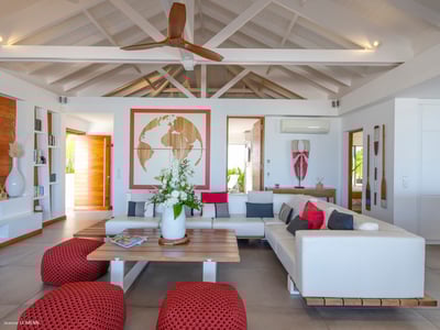 Luxury Villa Photo #18