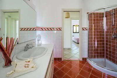 Luxury Villa Photo #33
