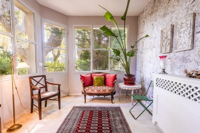 Luxury Villa Photo #26