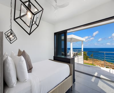 Luxury Villa Photo #31