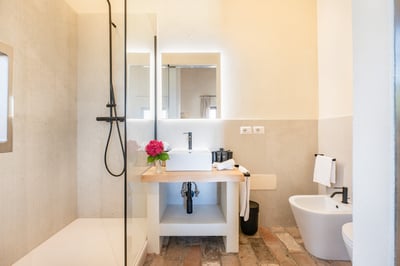 Luxury Villa Photo #37