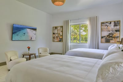 Villa Mariposa - Golfview Luxury Estate