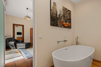 Luxury Villa Photo #26