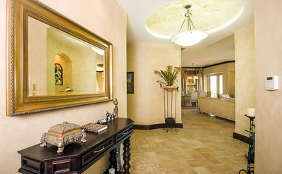 Luxury Villa Photo #4