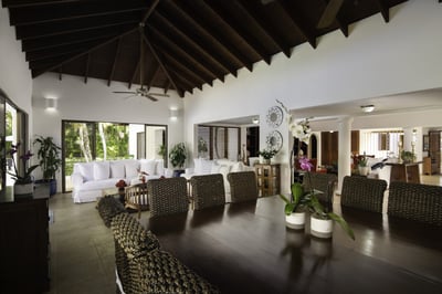 Luxury Villa Photo #10
