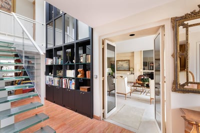 Luxury Villa Photo #15