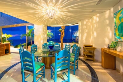 Luxury Villa Photo #33