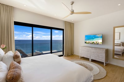 Luxury Villa Photo #43