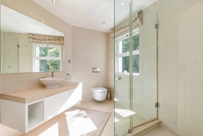 Luxury Villa Photo #27