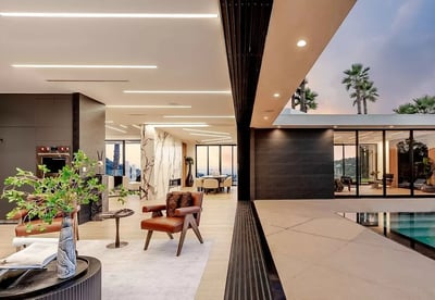 Luxury Villa Photo #19