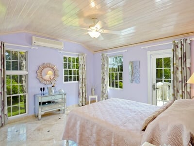 Luxury Villa Photo #5