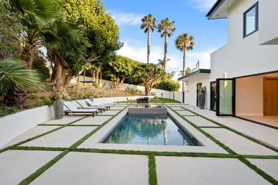 Luxury Villa Photo #2