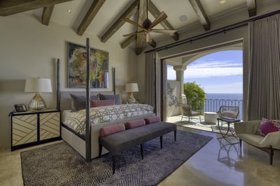 Luxury Villa Photo #43