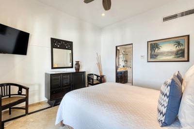 Luxury Villa Photo #53