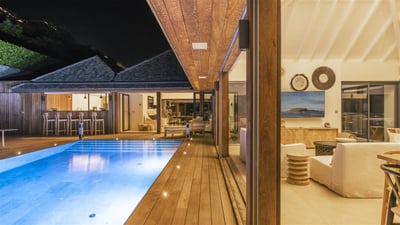 Luxury Villa Photo #14