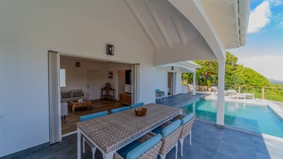 Luxury Villa Photo #9