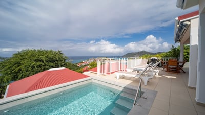 Luxury Villa Photo #2