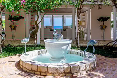 Luxury Villa Photo #12
